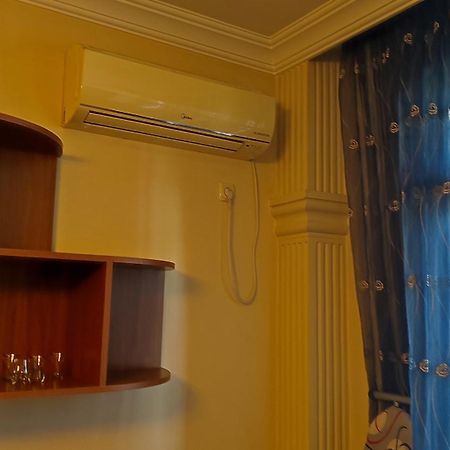 Gigi Apartments バトゥーミ エクステリア 写真