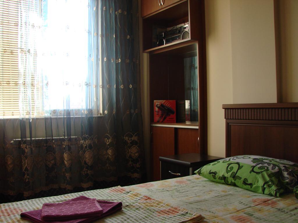 Gigi Apartments バトゥーミ エクステリア 写真